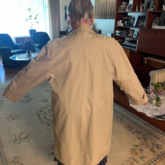 London Fog maincoat 38 short never worn! - Picture 7 of 8